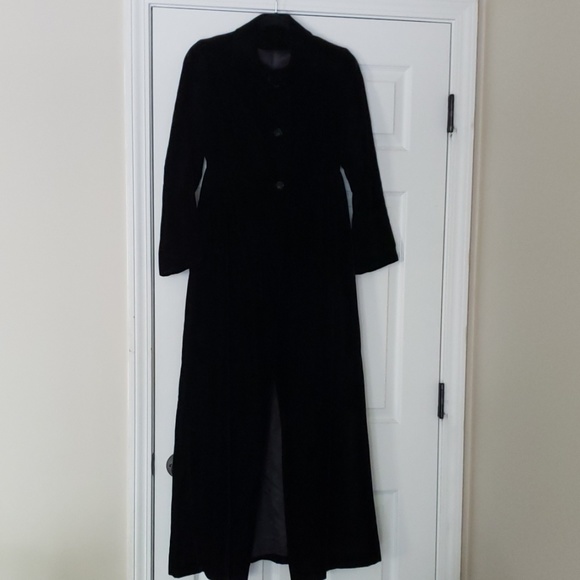 1950s black velvet coat
